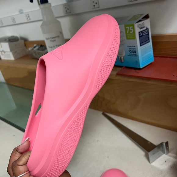 Shoes - Picture 1 of 2